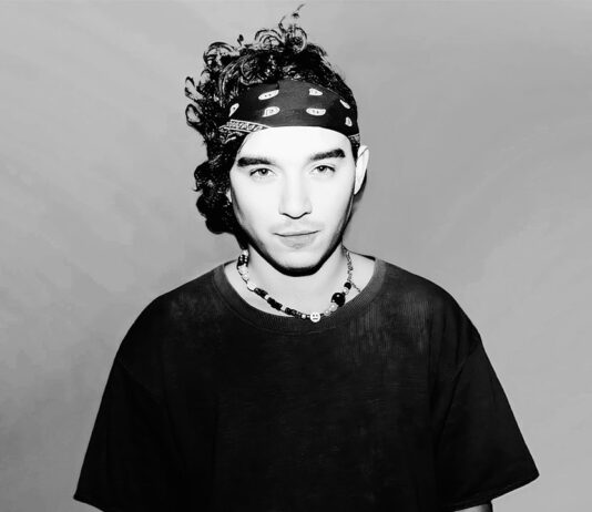 Speaker Boy DJ Producer Black