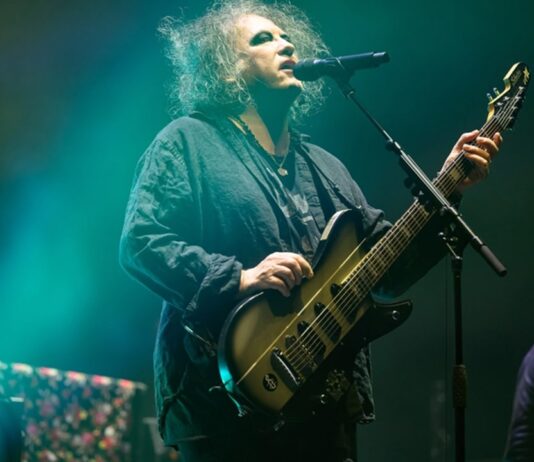 Robert Smith Says The Cure Got 7,000 Secondary Market Tickets Cancelled