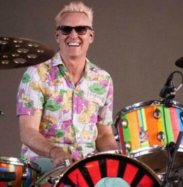 Foo Fighters Launch First Tour With New Drummer Josh Freese, Play Four New Songs