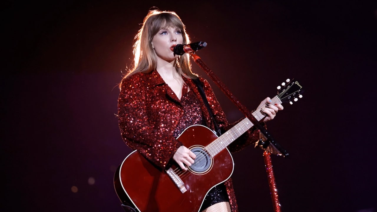Chilean President Gabriel Boric Wants Taylor Swift to Perform in Chile