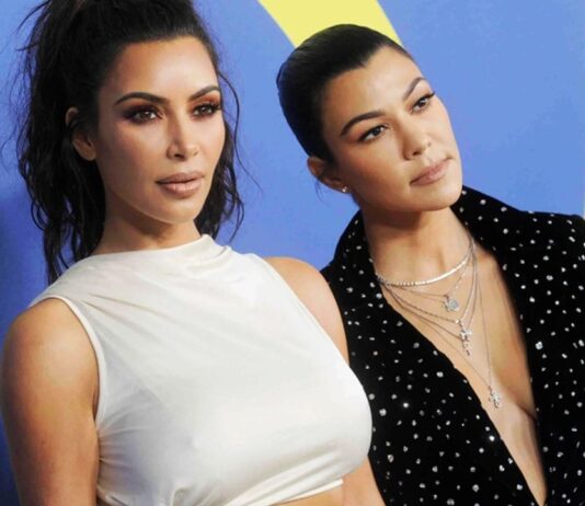 Kim & Kourtney Kardashian