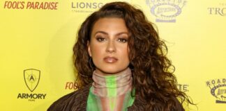 Tori Kelly Hospitalized for Blood Clots in Legs & Lungs Report