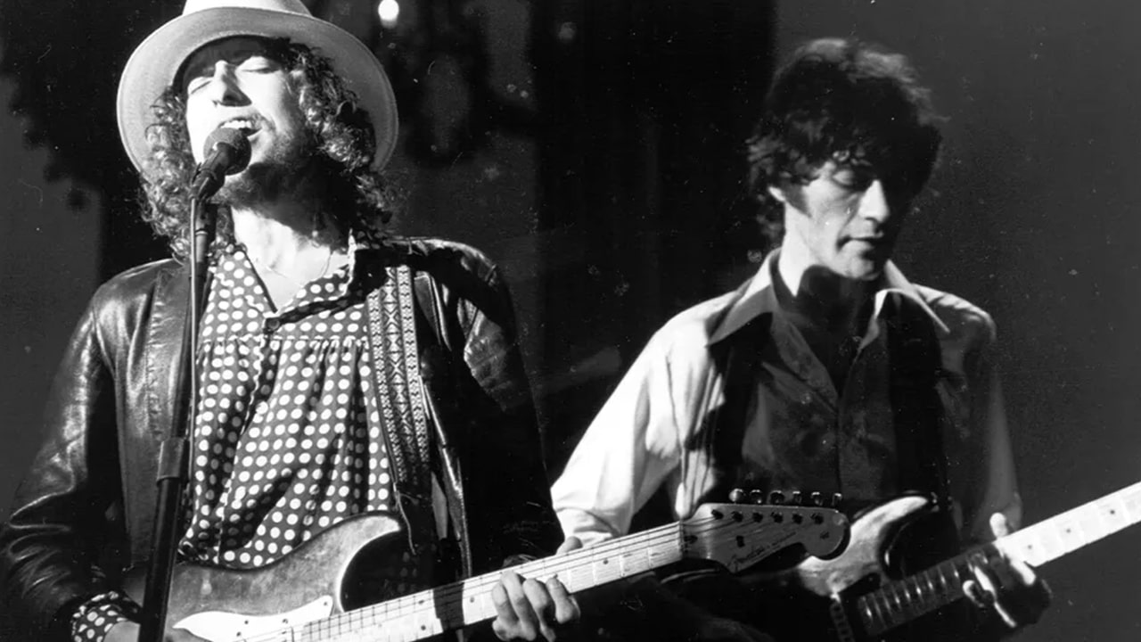 Bob Dylan Speaks Out on Death of ‘Lifelong Friend’ Robbie Robertson