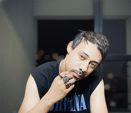 Saulo Oliveira S. redefines Modern Rock Craftsmanship With Do Gears Know They Are Gears? Saulo Oliveira S