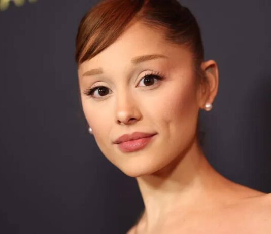 Ariana Grande Taking a Break After Tour Amid Ongoing Public Scrutiny ariana grande taking a break